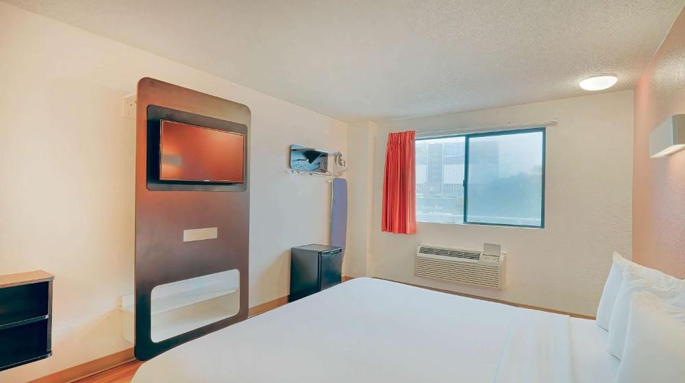 Motel 6-Los Angeles, CA - Los Angeles - LAX